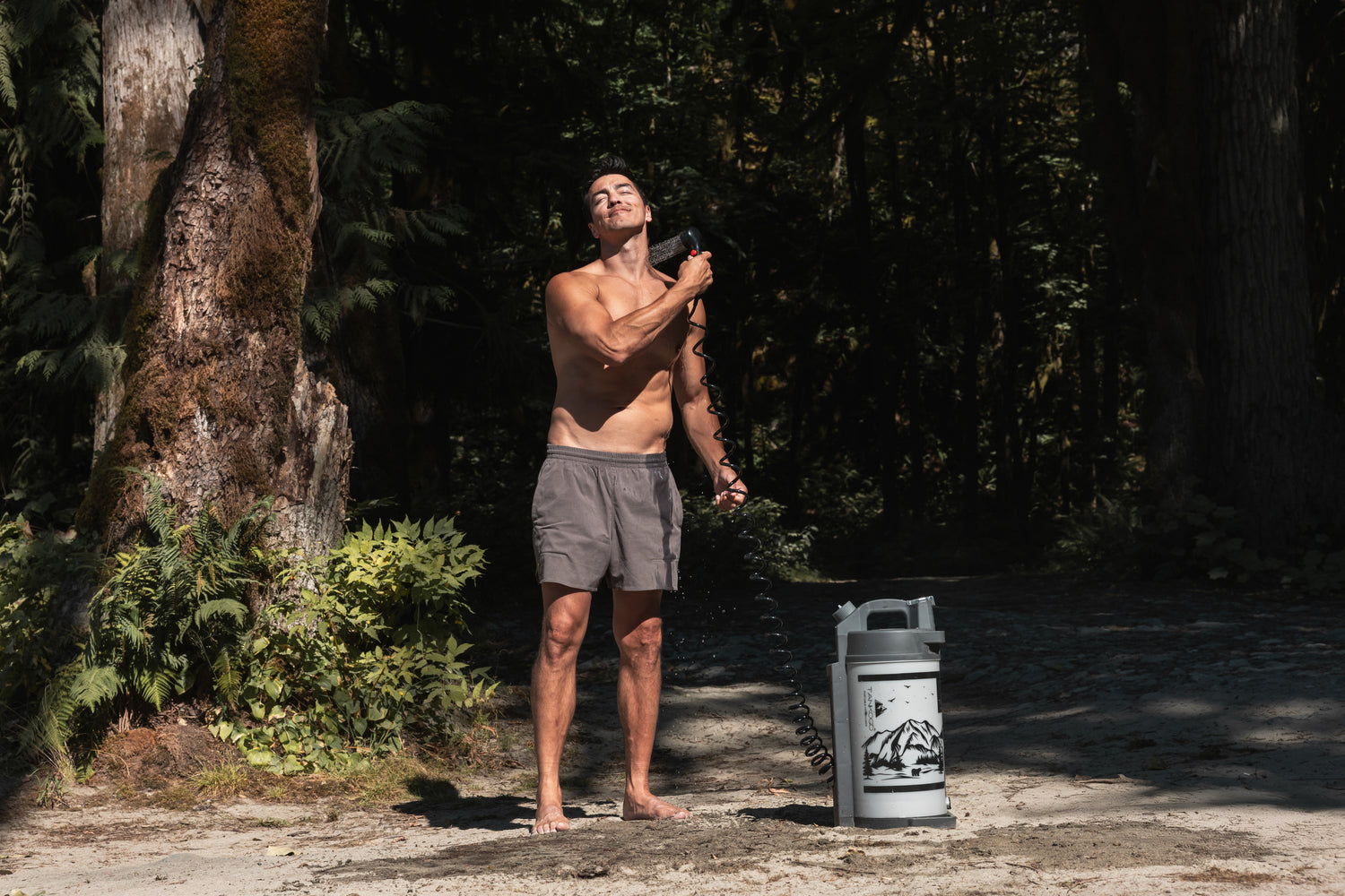 Tankogo: Portable Hot Shower